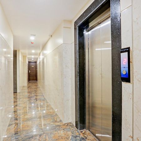 Capital O 80951 Hotel Vertigo Suite Мумбаи Экстерьер фото